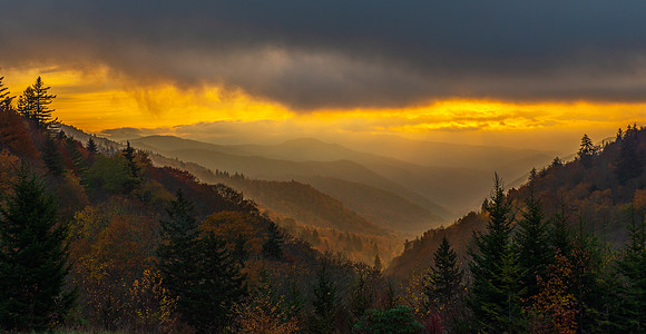 Oconaluftee Sunrise on Newfound Gap Road
